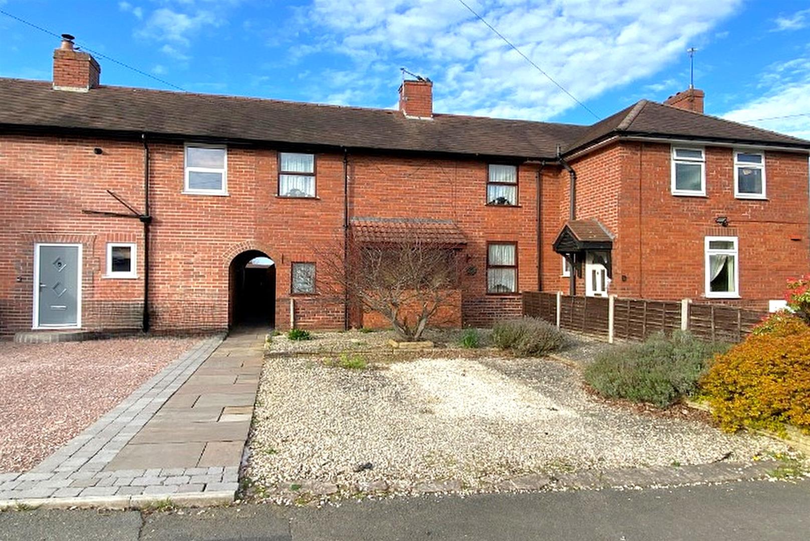3 bed property in Dunsley Road, Stourbridge